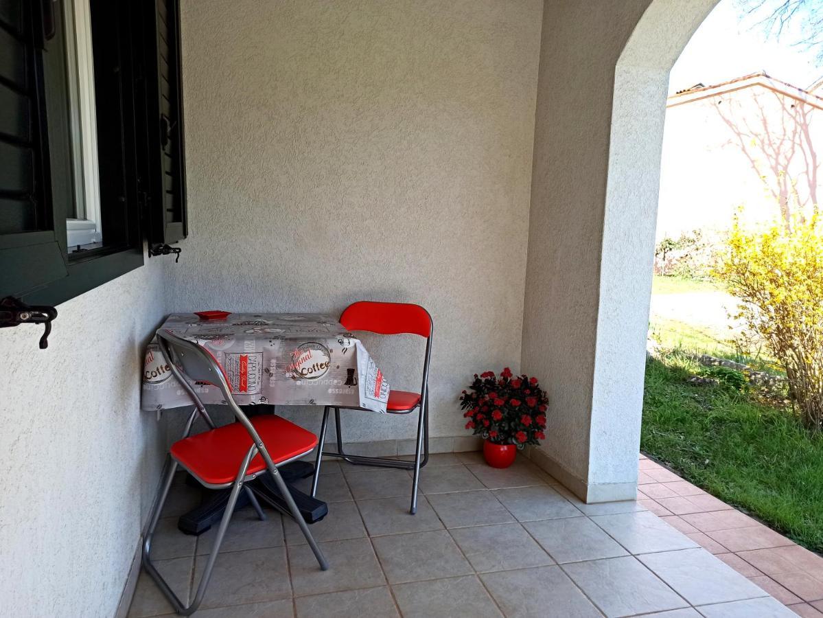 Apartman Dora Pula Exterior photo